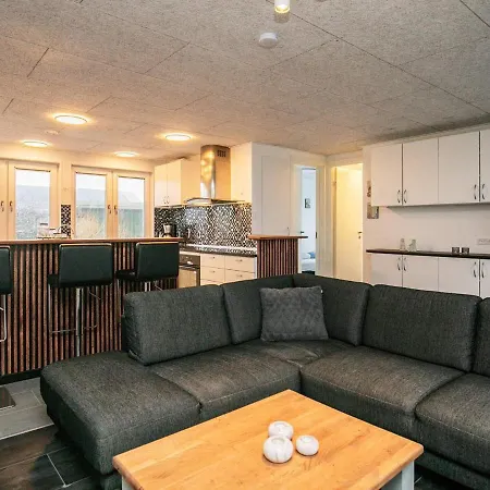 Four-bedroom In 2 Vinderup