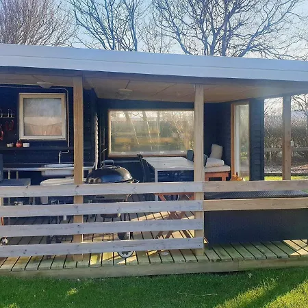 Four-bedroom In 2 *